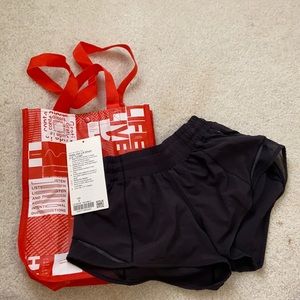 Lululemon Black Hotty Hot Shorts 2.5” Size 2